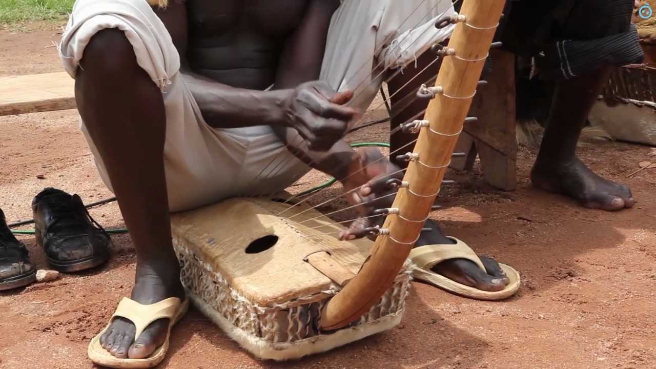 Adungu Ensemble - Traditional Harp Music of the Alur